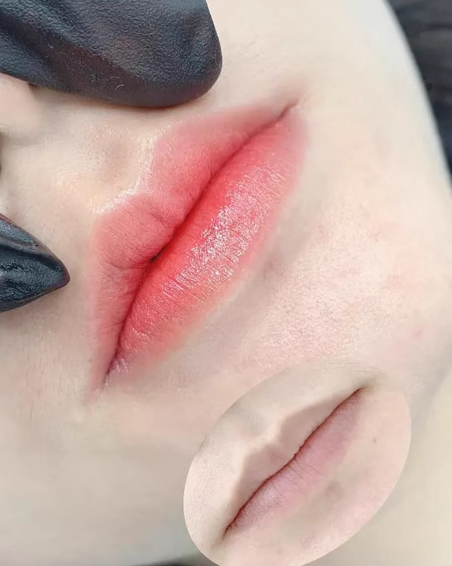 紋唇作品